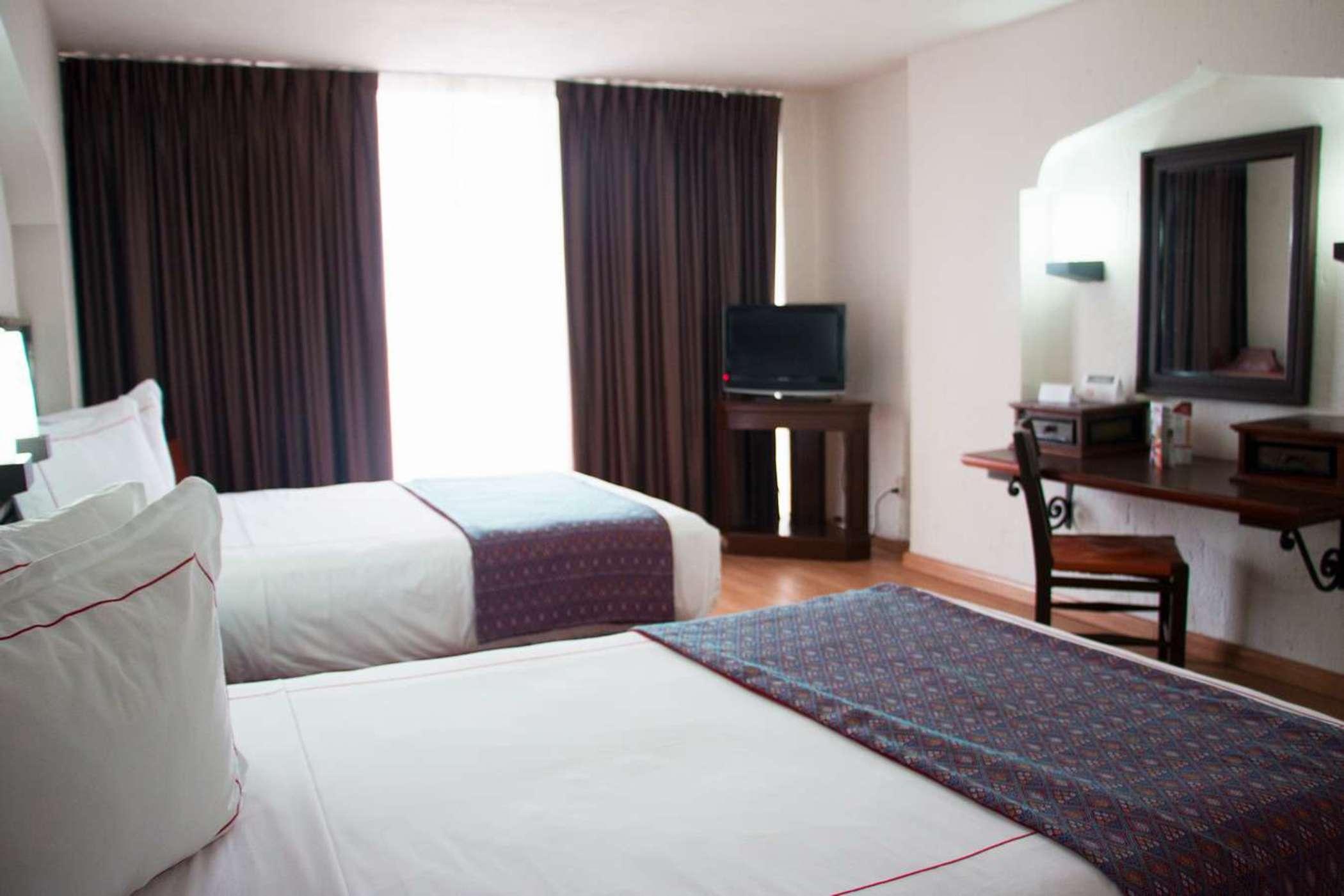 Hotel Fenix Guadalajara Kültér fotó