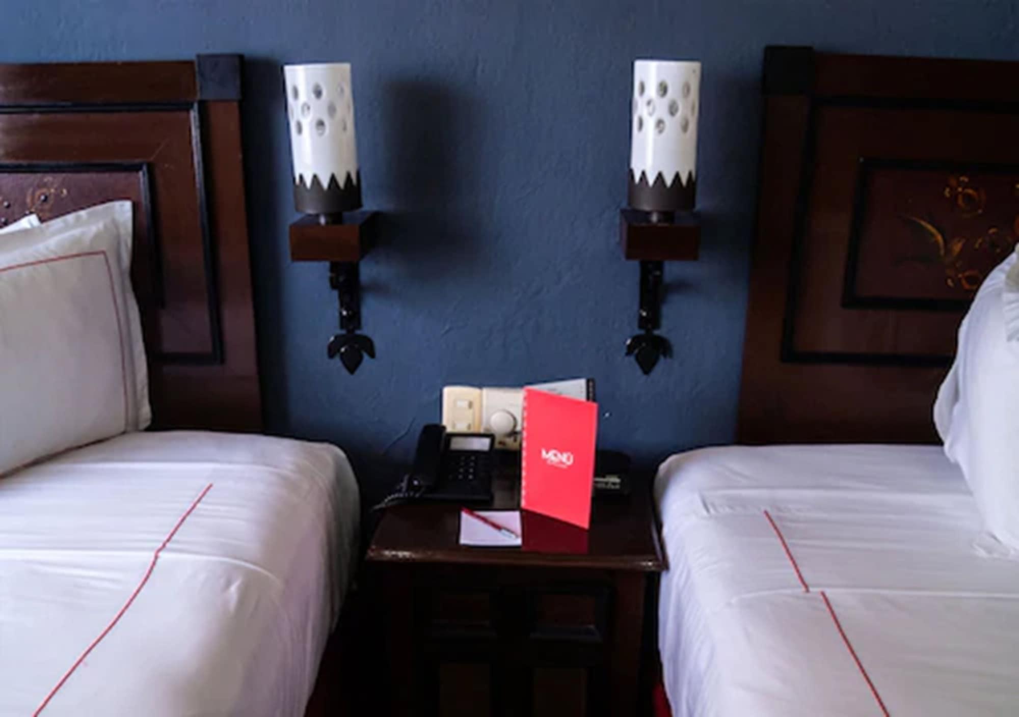 Hotel Fenix Guadalajara Kültér fotó