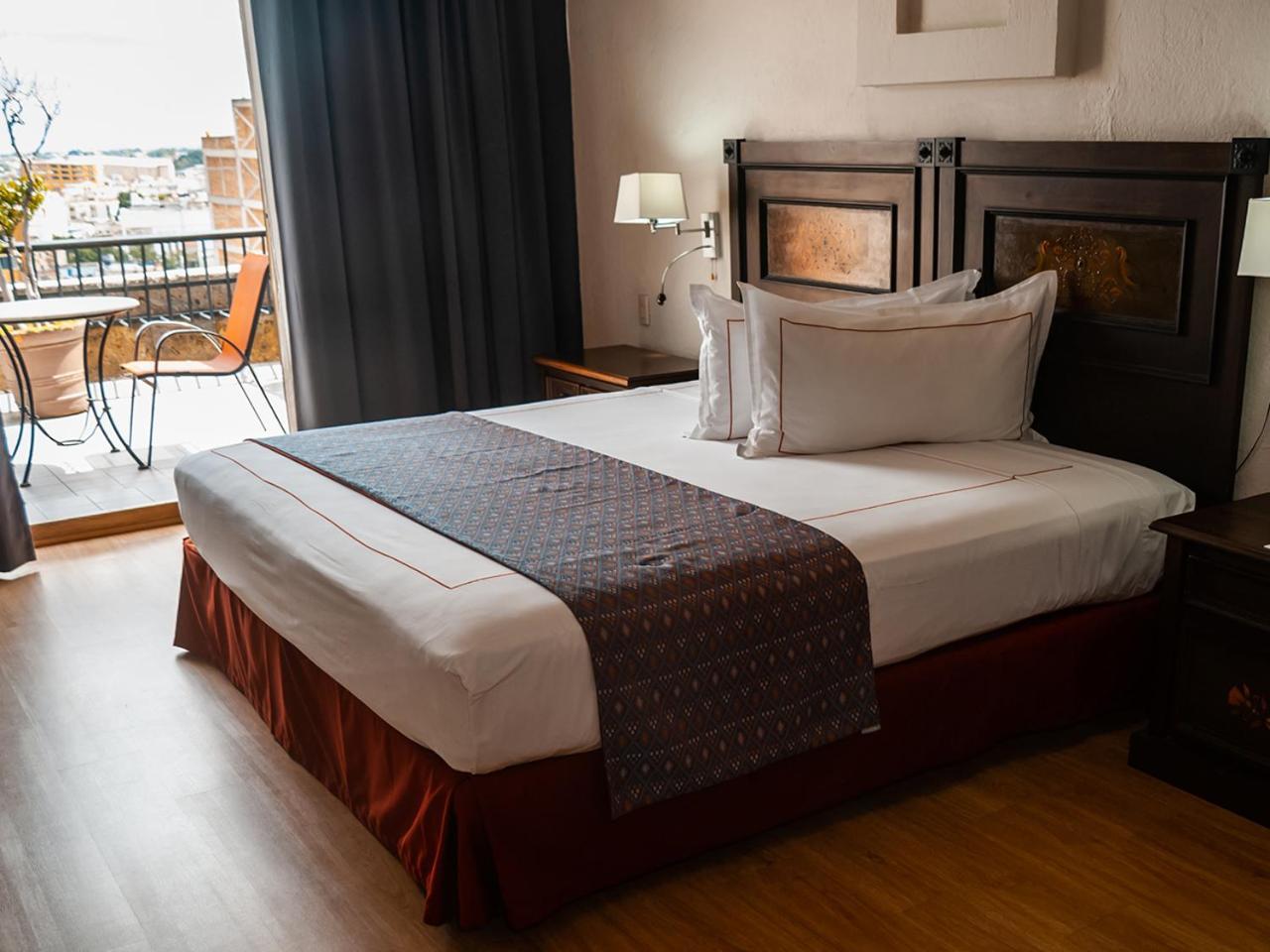 Hotel Fenix Guadalajara Kültér fotó